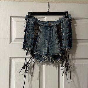 Stylish Denim Lace-Up Women Shorts
